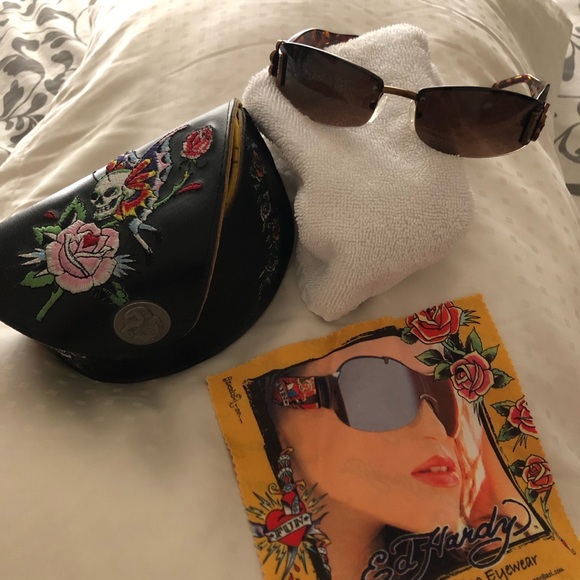 Vintage Ed Hardy Sunglasses with case and cleaner main image 4